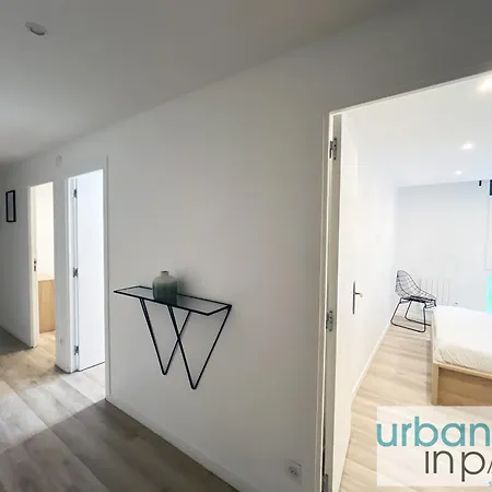 Urban Flat 182 - Spacious 4 Bedroom Flat In Lägenhet Paris