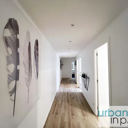 Urban Flat 182 - Spacious 4 Bedroom Flat In Lägenhet *