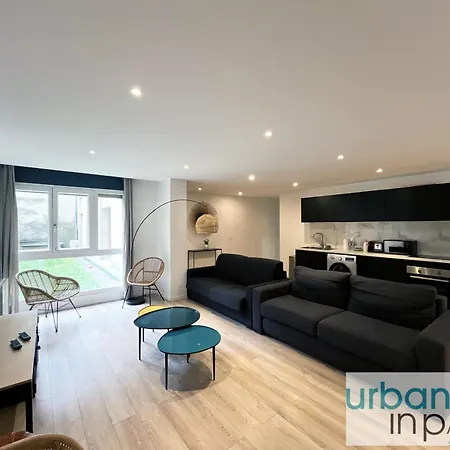 Urban Flat 182 - Spacious 4 Bedroom Flat In Lägenhet