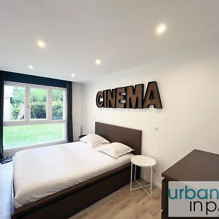Urban Flat 182 - Spacious 4 Bedroom Flat In Lägenhet Paris