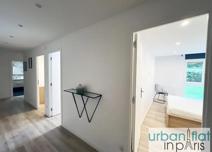 Urban Flat 182 - Spacious 4 Bedroom Flat In Apartamento Paris